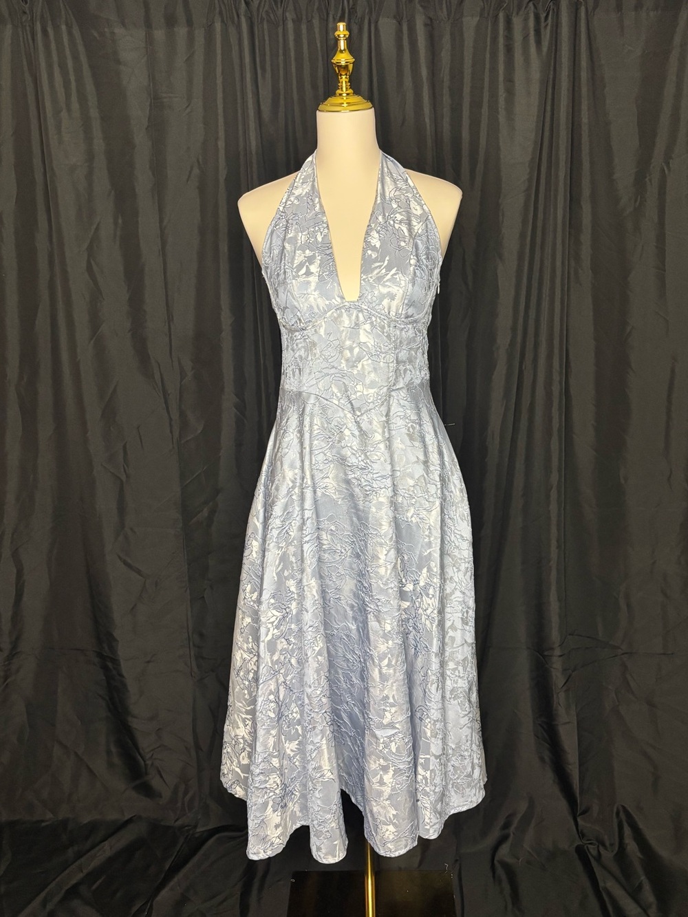 Light Blue Halter Midi Dress - Elegant Floral Jacquard